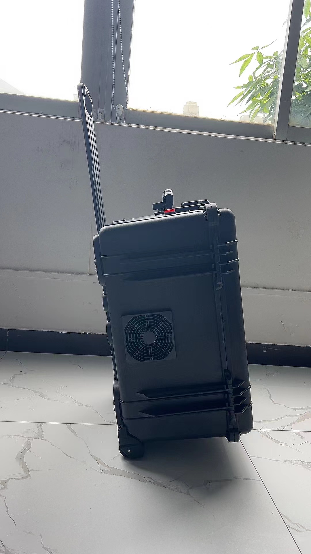 天等手拉箱型移动通信干扰器